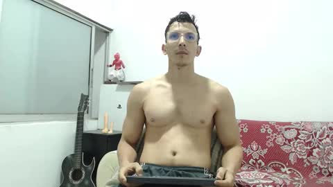 Snapshot of charlydeann chatting on 01.12.26 online show from 01.12.26