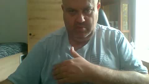 Snapshot of charlypalgar chatting on 11.24.25 charly online show from 11.24.25