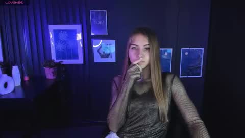 Snapshot of charmbianca chatting on 02.01.25 Bianca online show from 02.01.25