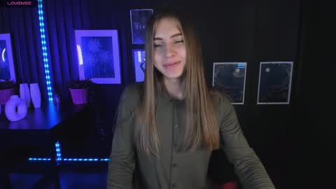 Snapshot of charmbianca chatting on 02.21.25 Bianca online show from 02.21.25