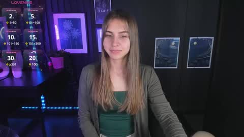 Snapshot of charmbianca chatting on 02.21.25 Bianca online show from 02.21.25