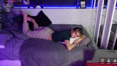 Snapshot of charmbianca chatting on 02.22.25 Bianca online show from 02.22.25