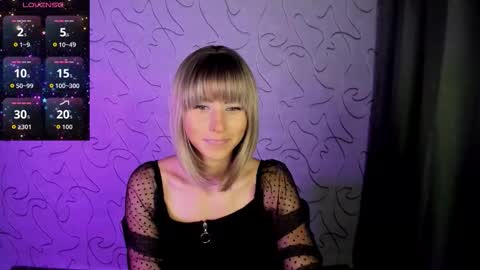 Snapshot of charmbianca chatting on 09.20.25 Bianca online show from 09.20.25