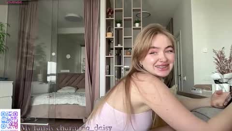 Snapshot of charming_daisy chatting on 10.01.25 my fansly Charming daisy My Wishlist for new toys online show from 10.01.25