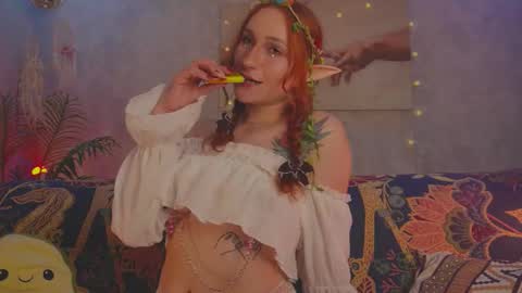 Snapshot of charming_lilly chatting on 09.16.25 Lissa online show from 09.16.25