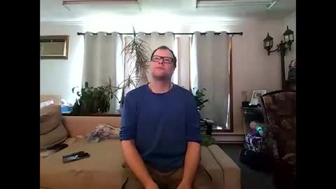 Snapshot of charmingatom chatting on 05.25.26 charmingatom online show from 05.25.26