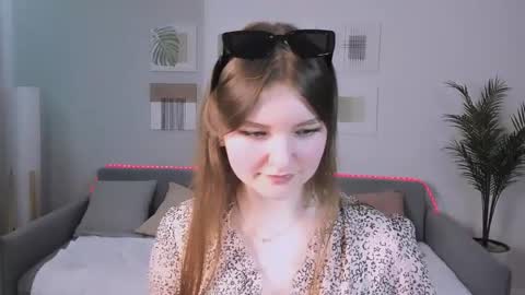 Snapshot of charminglookeva chatting on 05.11.26 Im Eva online show from 05.11.26