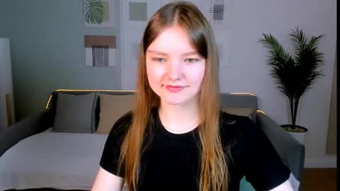 Snapshot of charminglookeva chatting on 05.23.26 Im Eva online show from 05.23.26