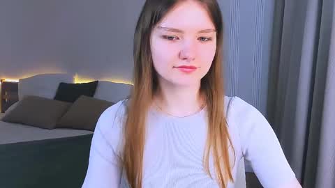 Snapshot of charminglookeva chatting on 05.26.26 Im Eva online show from 05.26.26