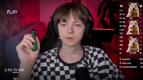 Snapshot of charonbaby1 chatting on 01.19.25 lynxy online show from 01.19.25