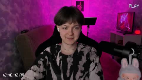 Snapshot of charonbaby1 chatting on 10.23.25 lynxy online show from 10.23.25