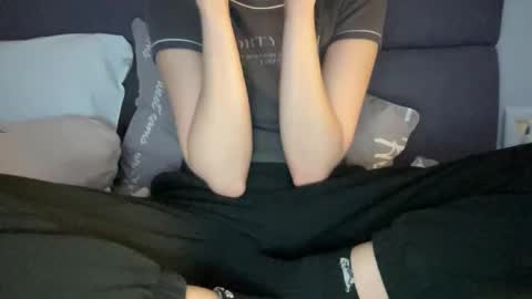 Vicky online show from 10.14.25