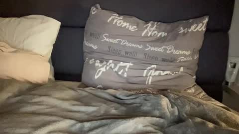 Vicky online show from 10.25.25