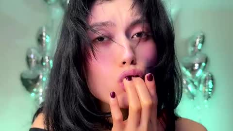 JASMINE   usually going live about 2 am UTC  online show from 12.12.24