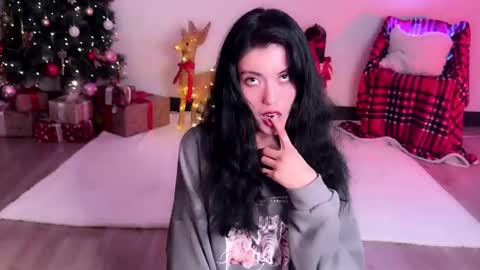 JASMINE   usually going live about 2 am UTC  online show from 12.25.24