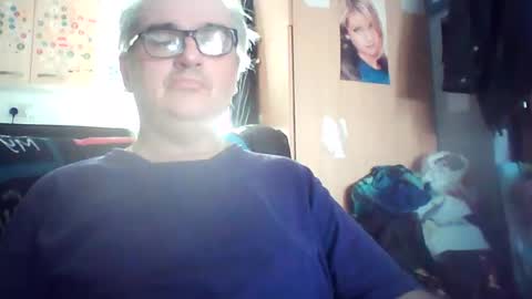 Snapshot of chatubatelee555 chatting on 07.17.26 lee online show from 07.17.26