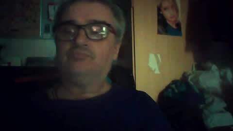 Snapshot of chatubatelee555 chatting on 07.19.26 lee online show from 07.19.26