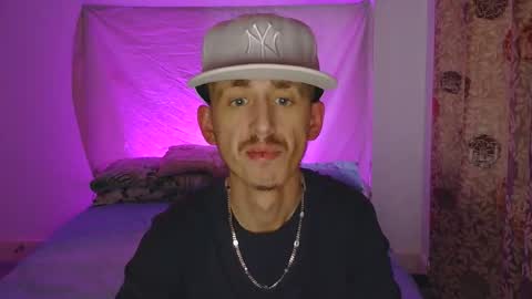 Snapshot of chavbussy chatting on 10.27.25 ChavBoy online show from 10.27.25