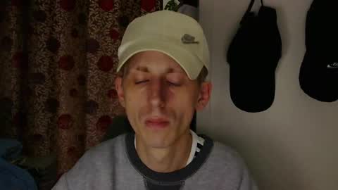 Snapshot of chavbussy chatting on 12.21.25 ChavBoy online show from 12.21.25