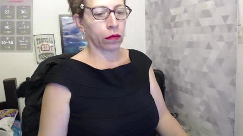 Snapshot of chayla_ruiz chatting on 09.08.25 CHAYLA VICTORIA RUIZ online show from 09.08.25