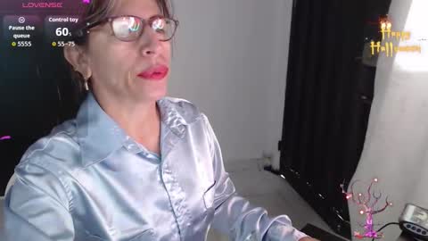 Snapshot of chayla_ruiz chatting on 11.15.25 CHAYLA VICTORIA RUIZ online show from 11.15.25