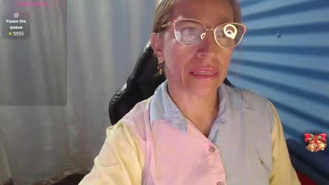 CHAYLA VICTORIA RUIZ  online show from 04.11.26