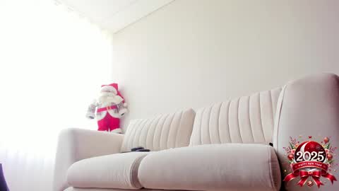 Regina Phalange online show from 01.04.25