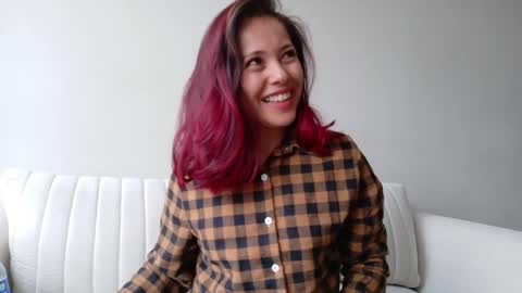 Regina Phalange online show from 09.23.25