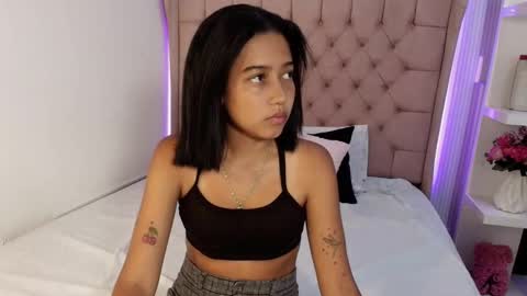 Snapshot of cheerry_moon chatting on 11.12.25 cheerry_moon online show from 11.12.25