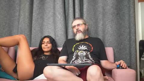 Snapshot of cheeseburgerjesus chatting on 12.10.24 Cheesburger Jesus and whoever showed up. online show from 12.10.24