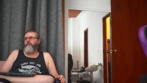 Snapshot of cheeseburgerjesus chatting on 12.14.24 Cheesburger Jesus and whoever showed up. online show from 12.14.24