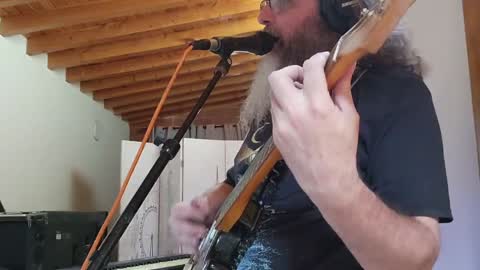 Snapshot of cheeseburgerjesus chatting on 09.27.25 Cheesburger Jesus and whoever showed up. online show from 09.27.25