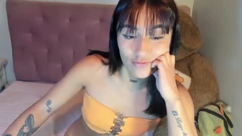 Snapshot of chellfox chatting on 05.13.26 Chell online show from 05.13.26