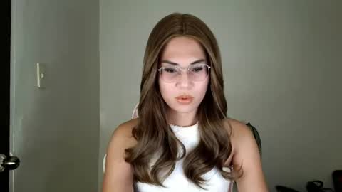 Snapshot of chelly4u69 chatting on 06.25.26 chelly4u69 online show from 06.25.26