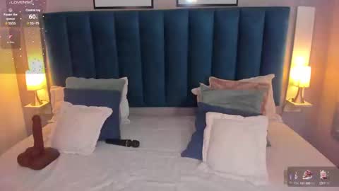 Snapshot of cheneelllorens chatting on 12.20.24 online show from 12.20.24