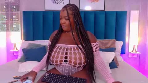 Snapshot of cheneelllorens chatting on 09.27.25 online show from 09.27.25