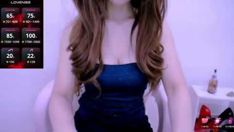Snapshot of cherriana chatting on 04.19.26 Cheri online show from 04.19.26