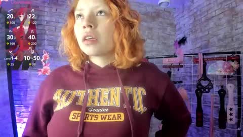 Snapshot of cherry_xoxx chatting on 09.10.25 online show from 09.10.25