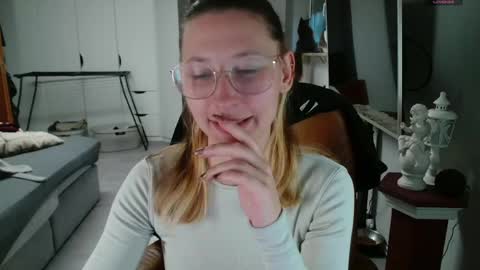 Leonie online show from 04.16.26