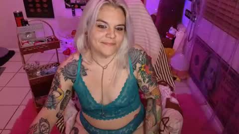 CherryBombBomb online show from 02.08.25