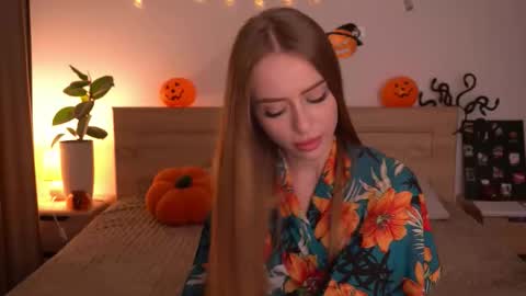 Snapshot of cherryblossom224 chatting on 10.24.25 Alisha online show from 10.24.25