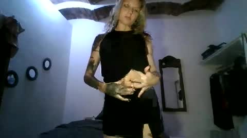 cherryblushxo online show from 04.24.26