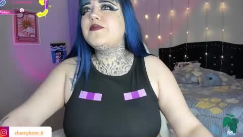 Snapshot of cherrybom_ chatting on 02.25.26 dayis independent model online show from 02.25.26