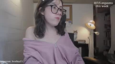 Sarah Prez online show from 12.21.25