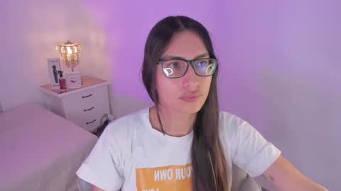 Snapshot of cherrylady2 chatting on 11.14.25 Cherry online show from 11.14.25