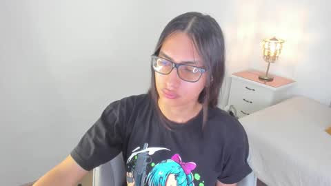 Snapshot of cherrylady2 chatting on 11.30.25 Cherry online show from 11.30.25