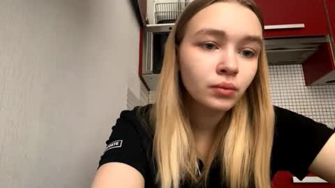 Snapshot of cherryleija chatting on 02.12.26 Lei online show from 02.12.26