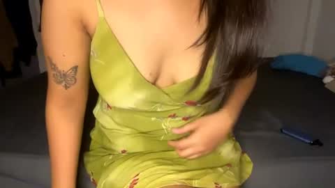 Snapshot of cherrynovax chatting on 06.24.26 Bella online show from 06.24.26