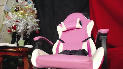 cherry hot online show from 01.18.25