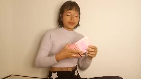 Snapshot of cherrywitchy chatting on 12.31.24 Cherry online show from 12.31.24